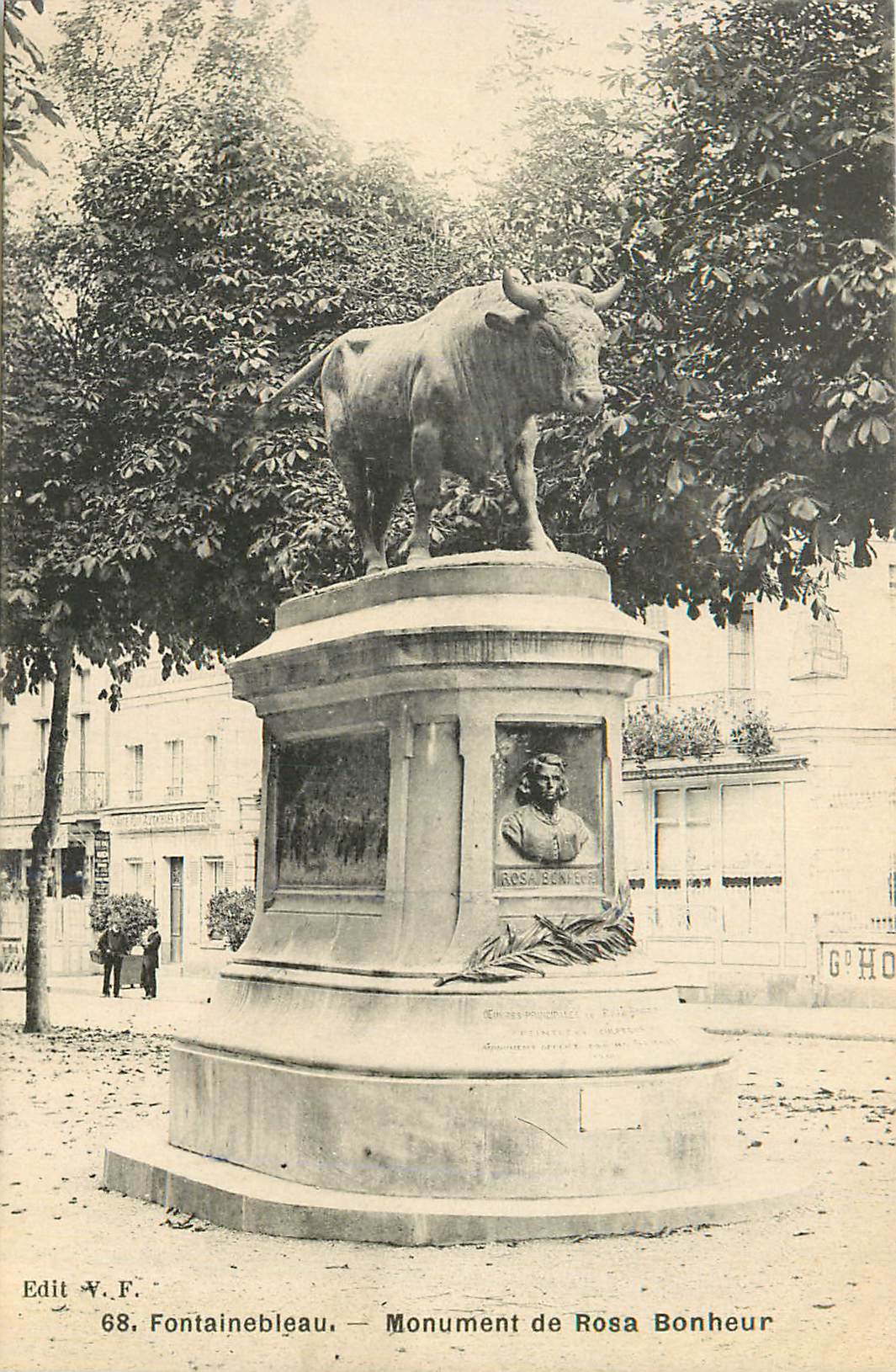 CPA Fontainebleau Monument de la Rosa Bonheur