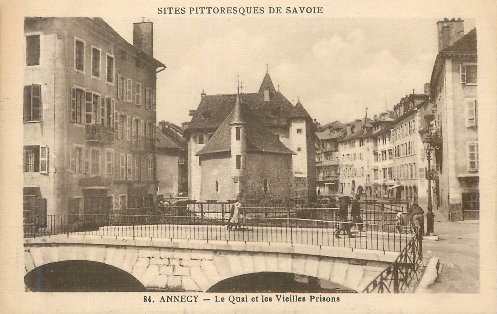CPA Sites Pittoresque de Savoie Annecy Le Quai et les Vieilles Prisons