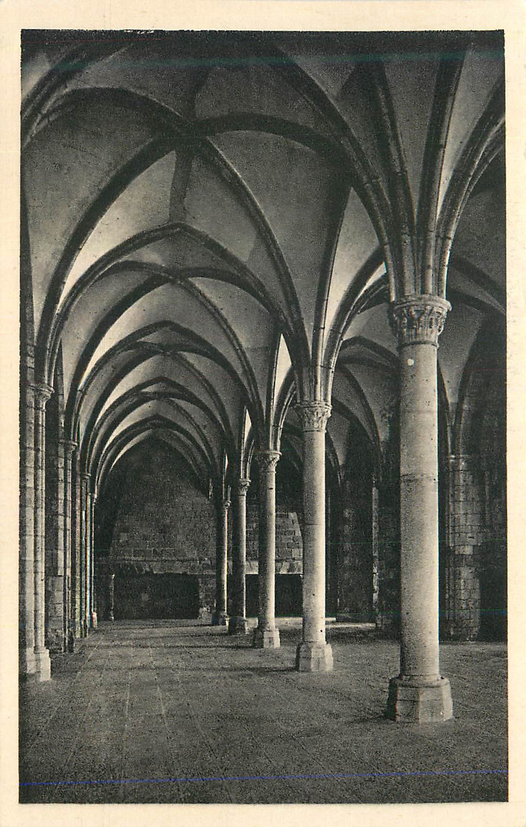 CPA Abbaye du Mont St Michel Salle des Hotes