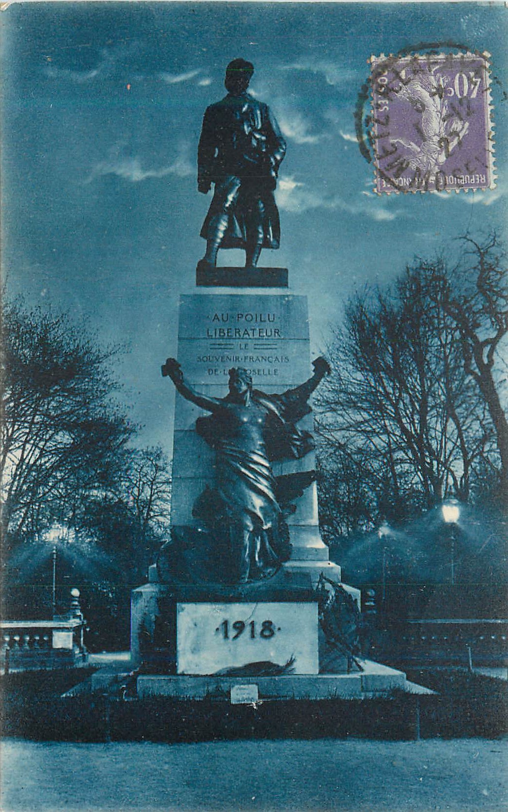 CPA Metz la Nuit Monument du Poilu  Militaria