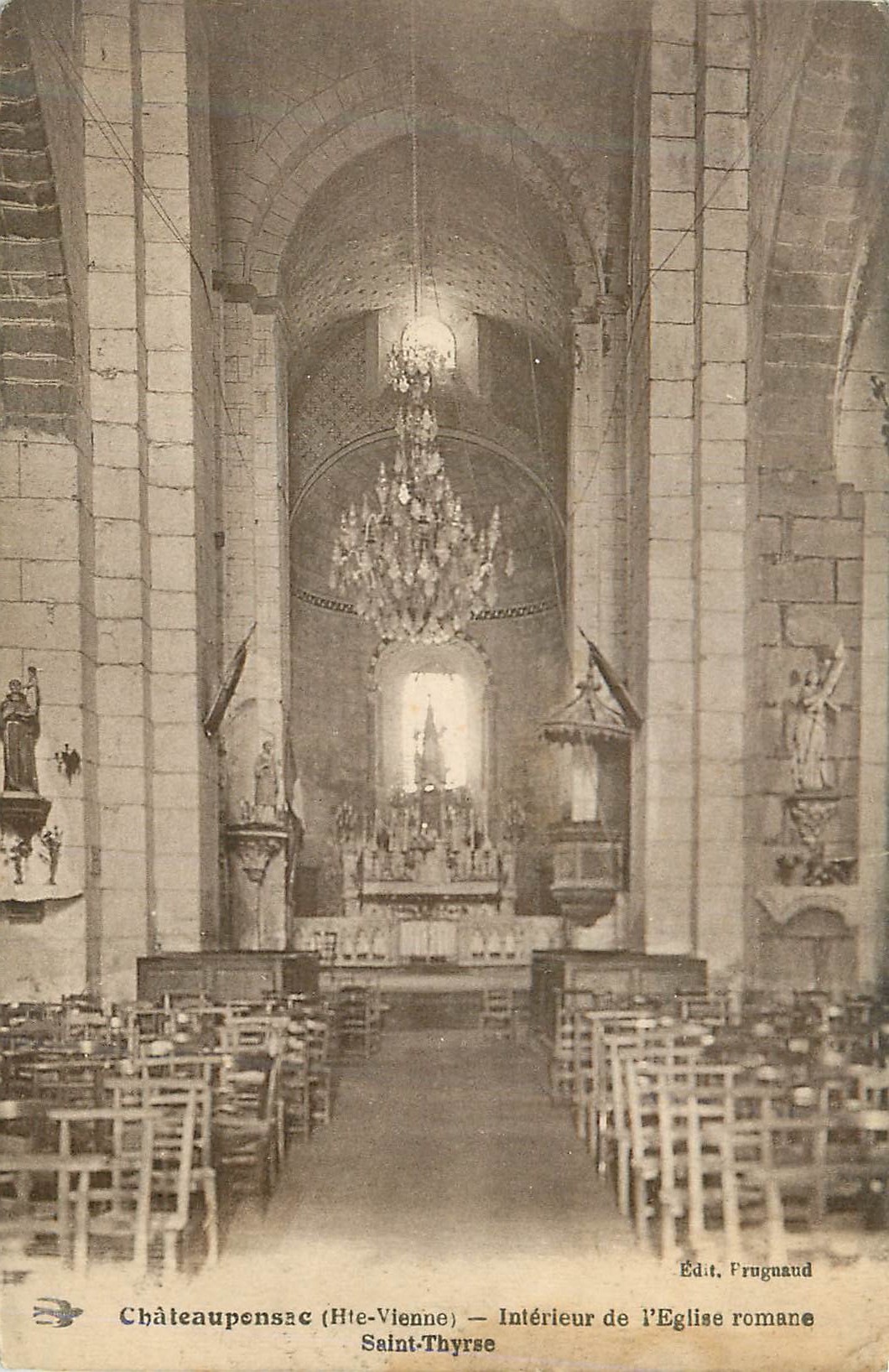CPA Chateauponsac Hte Vienne Interieur de l Eglise romane Saint Thyrse