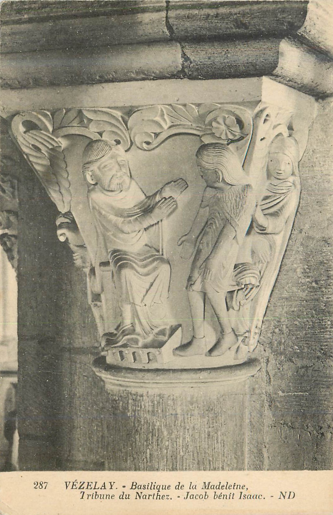 CPA Vezelay Basilique de la Madeliene Tribune du Narthez Jacob benit Isaac