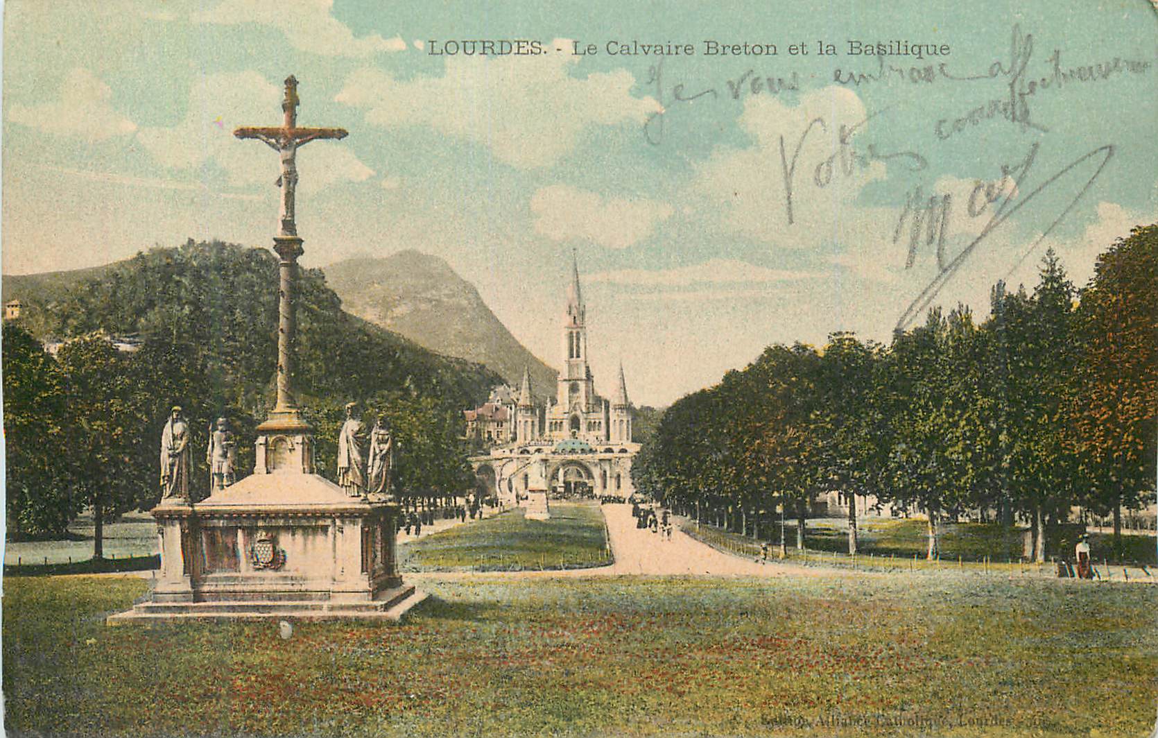 CPA Lourdes Le Calvaire Breton et la Basilique