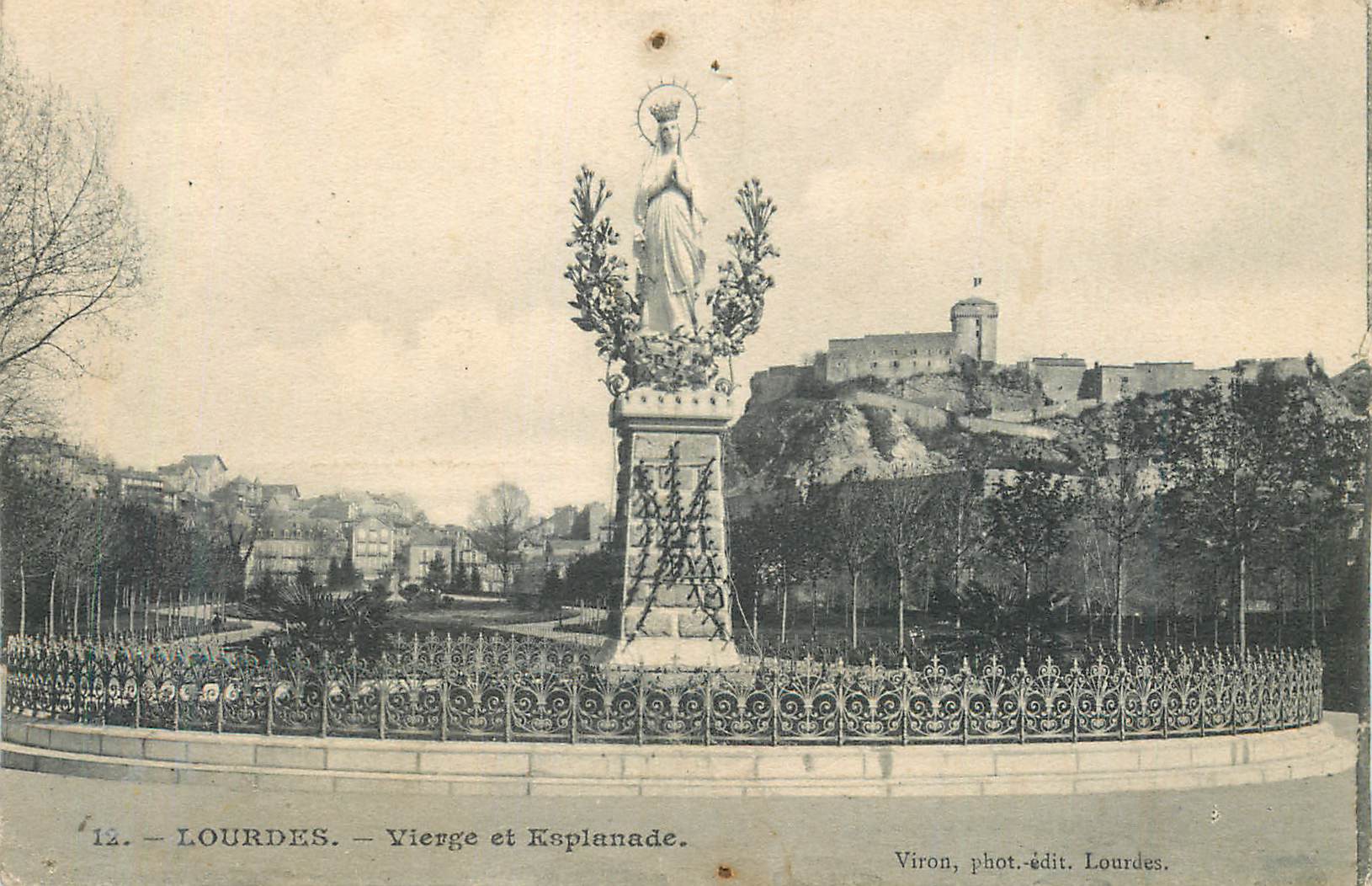 CPA Lourdes Vierge ey Esplanade