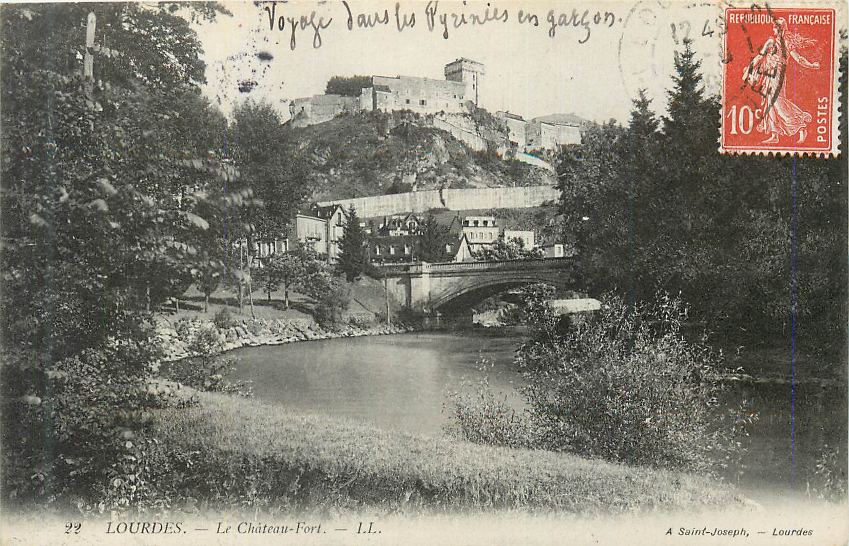 CPA Lourdes Le Chateau Fort