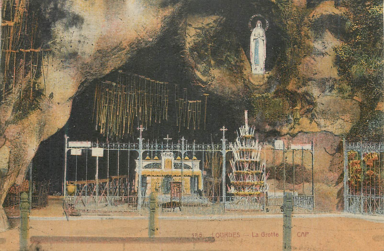 CPA Lourdes La Grotte