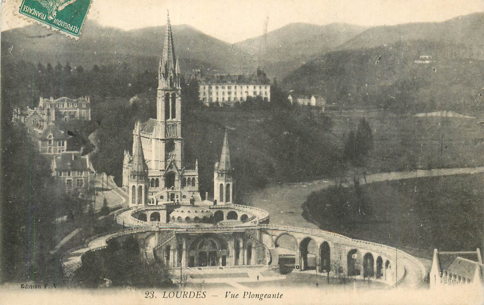 CPA Lourdes Vue Plongeante