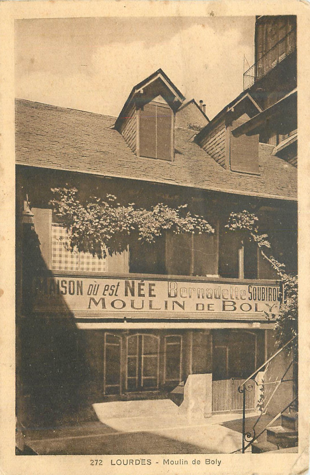 CPA Lourdes Moulin de Boly Maison ou esyt nde Bernadette Soubirous