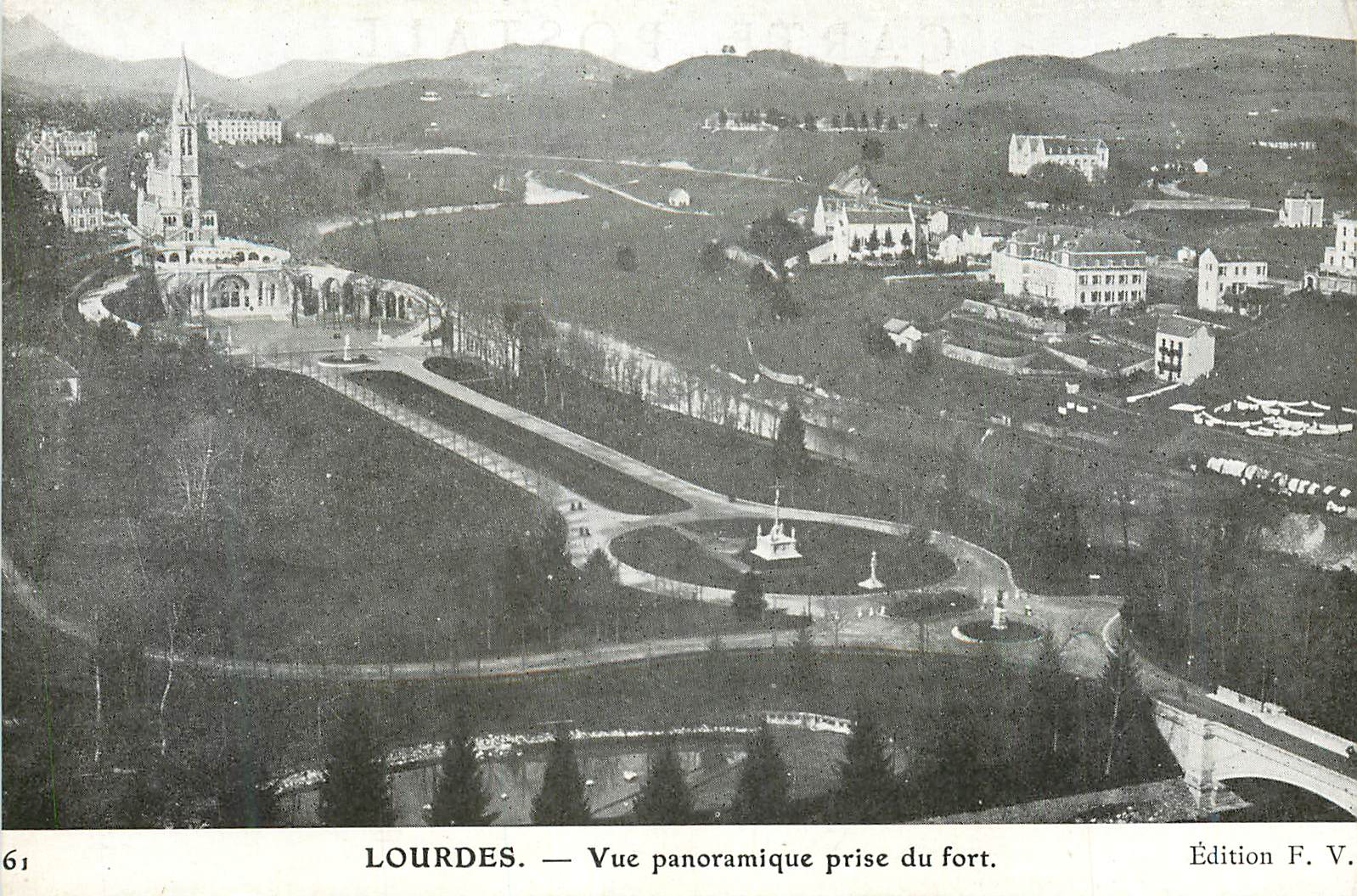 CPA Lourdes Vue panoramique prise du fort