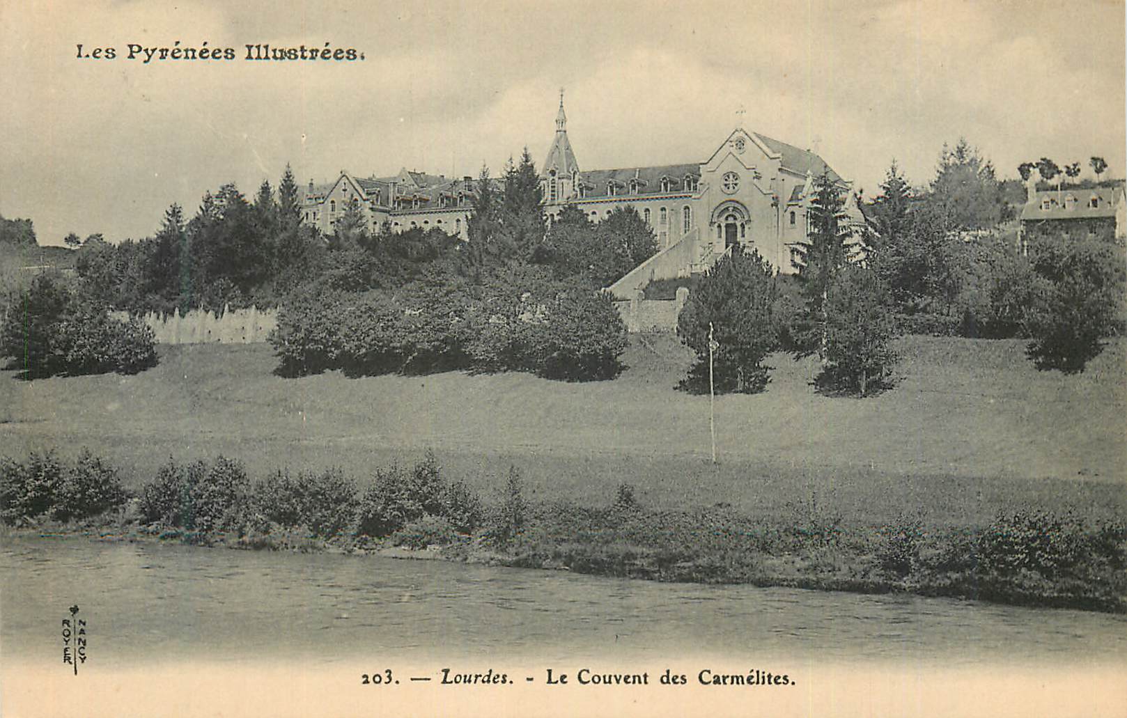 CPA Les Pyrenees Illustree Lourdes Le Couvent des Carmelites