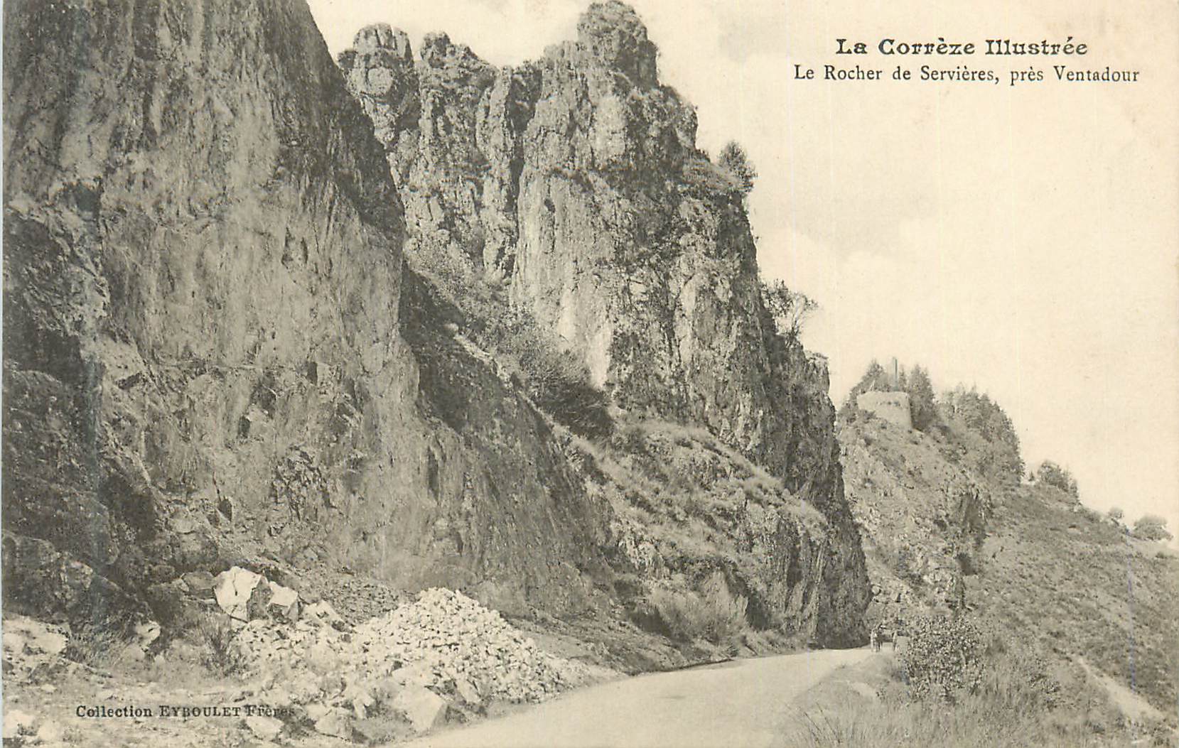 CPA La Correze Illustree Le Rocher de Servieres pres Ventadour