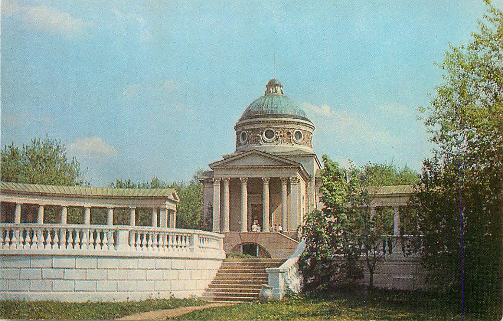 CPM Russie  Colonnade sepulture Architecte R I Klein