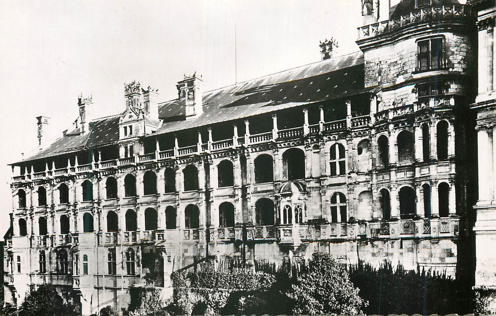 Château de Chambord — vue de la façade — éditeur non visible