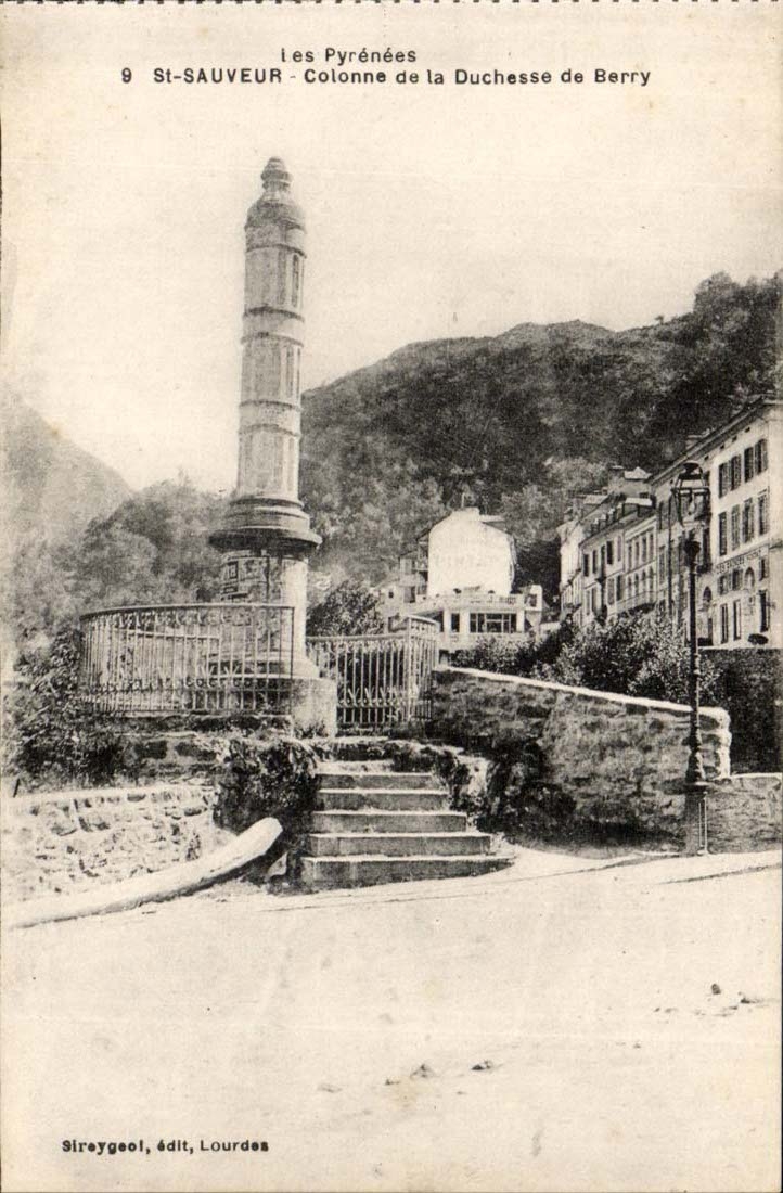 Saint Sauveur CPa Colonne de la duchesse de Berry