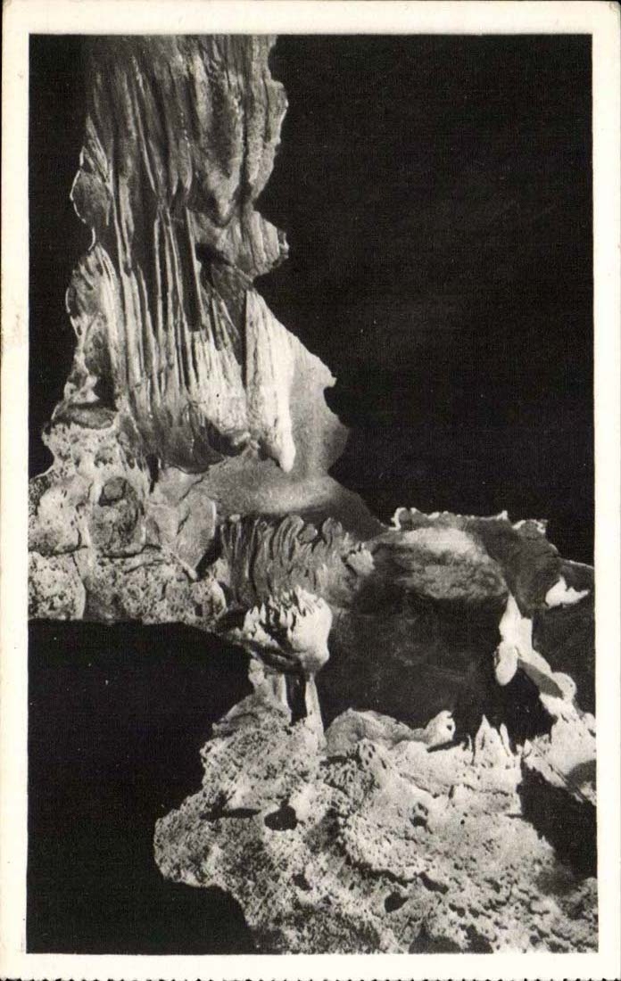 CPA GRottes de Saint Cezaire pres Grasse le balcon