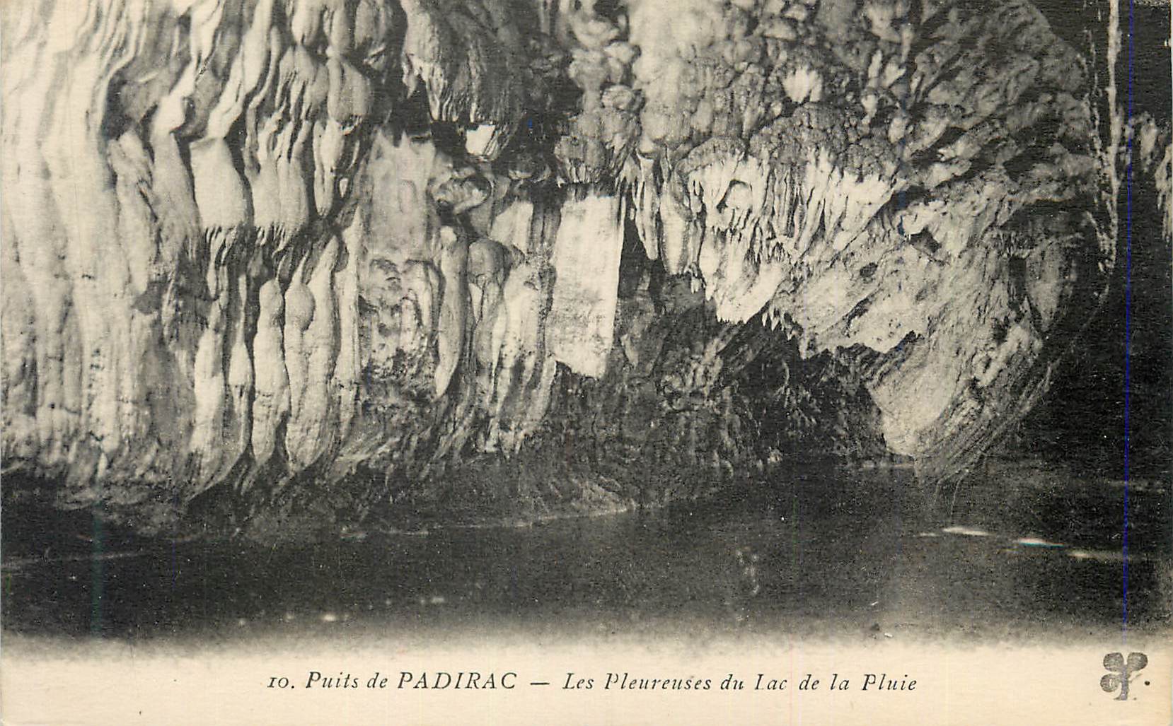 Puits de PADIRAC — Les Pleureuses du Lac de la Pluie