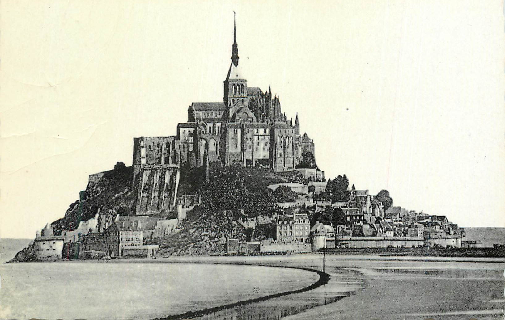 Mont Saint-Michel — vue panoramique — éditeur non identifiable