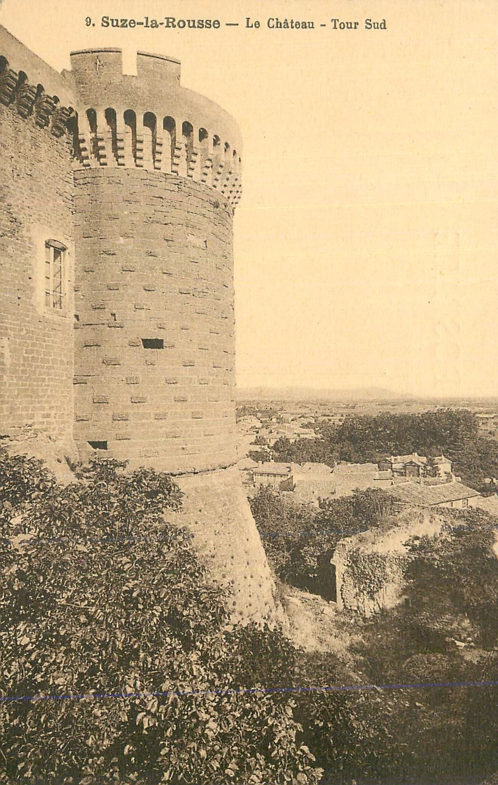 CPA Suze la Rousse Le Chateau Tour Sud