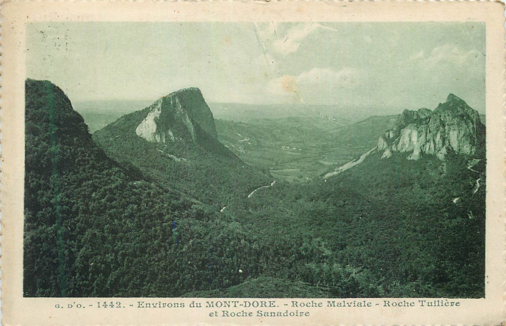 CPA Environs du Mont Dore Roche Malviale Roche Tuilieve et Roche Sanadoire
