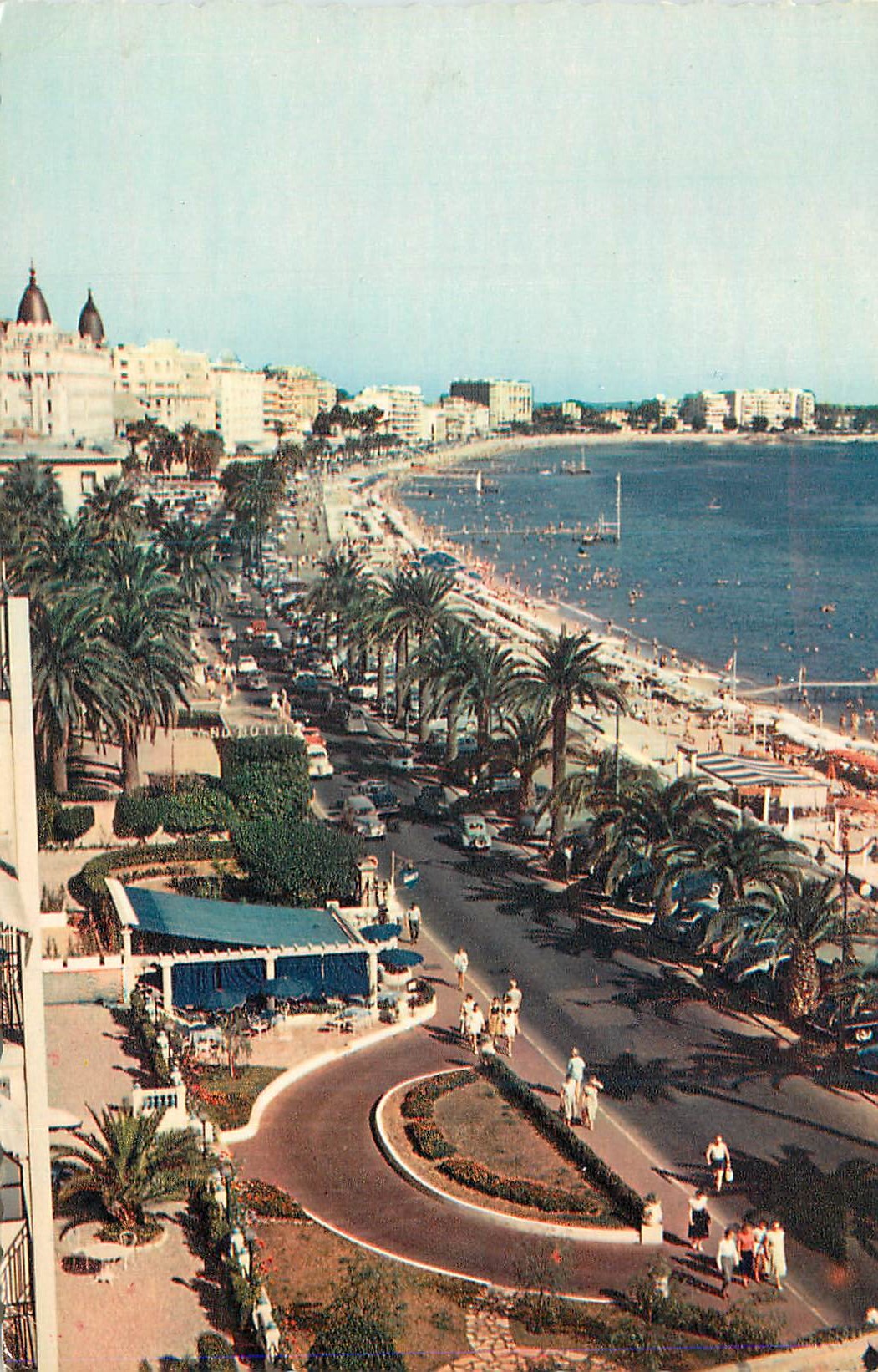 CPM La Cote d Azur Cannes La Promenade de la Croissette
