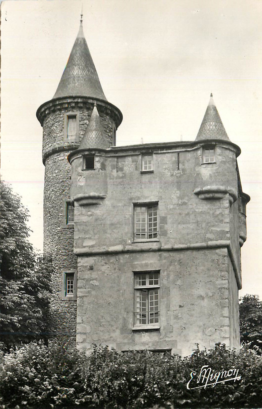 CPM Briis sous Forges S et O Le Donjon Anne de Boleyn