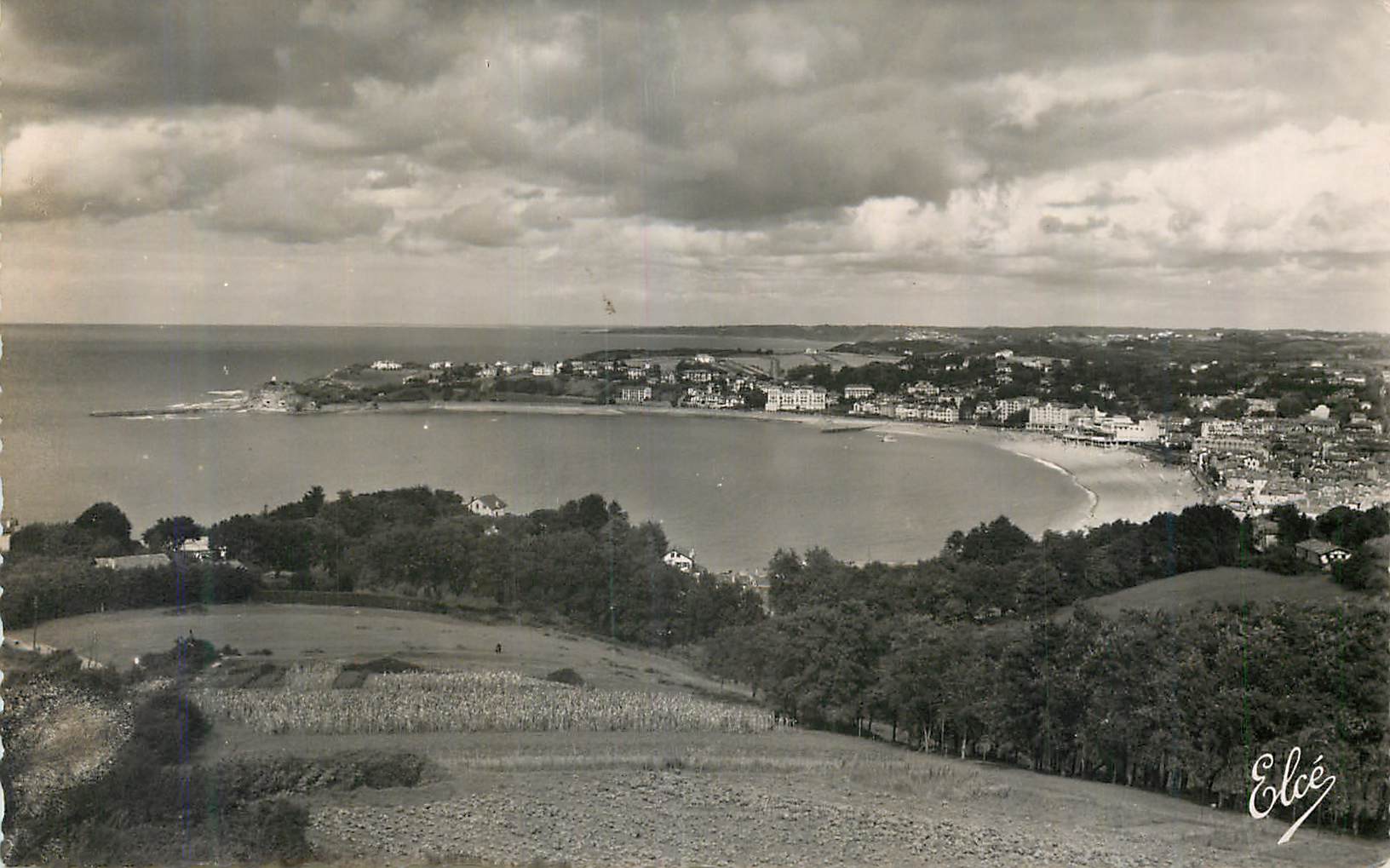 CPM Ciboure Basse Pyr La Baie des St Jean de Luz prise de la Tour de Bordagain