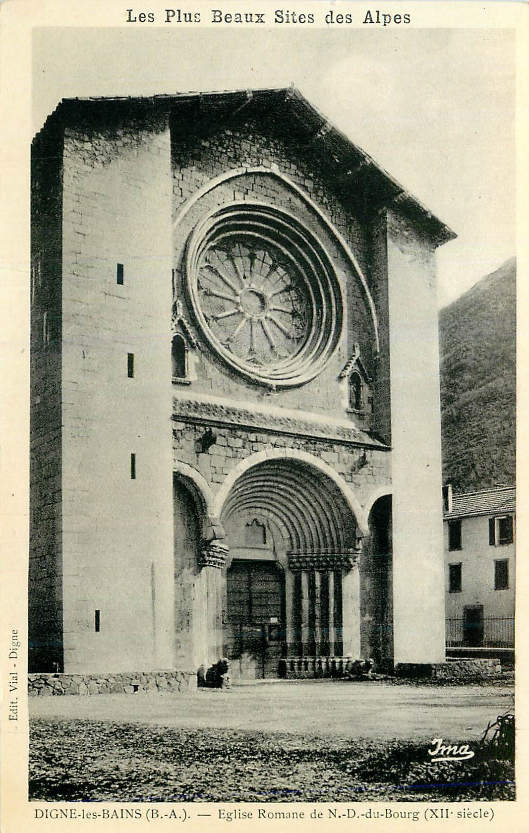 Digne-les-Bains — Église romane N.-D.-du-Bourg (XIIe siècle) — Vial - Digne