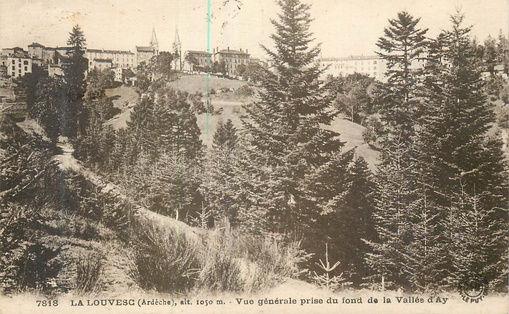 LA LOUVESC (Ardèche), alt. 1050 m. — Vue générale prise du fond de la Vallée d'Ay