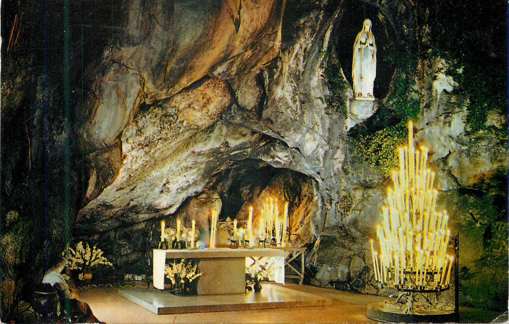 CPM Lourdes La Grotte Miraculeuse