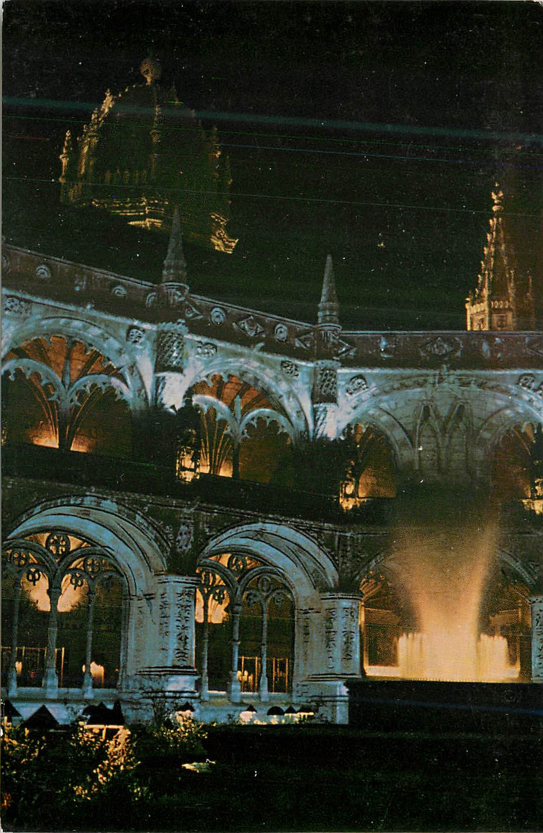 CPM Cores de Portugal Lisbonne Illumination de cloitre des Hieronymites