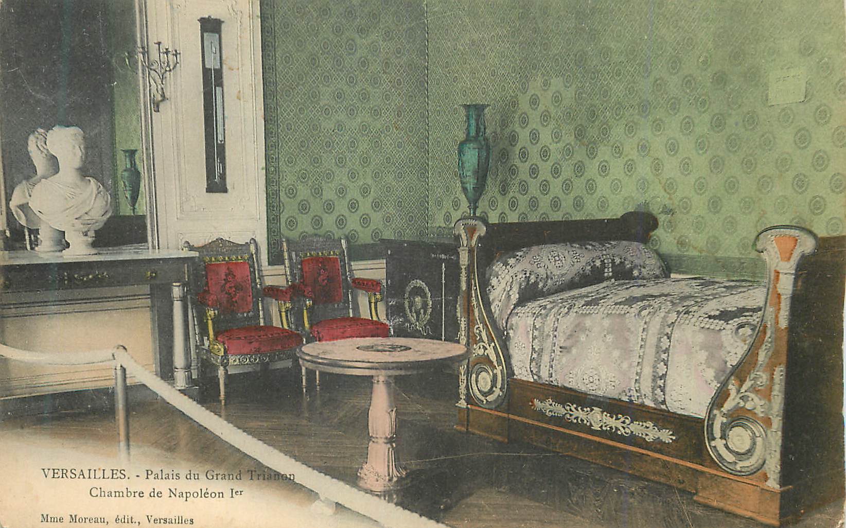 CPA Versailles Palais du Grand Trianon Chambre de Napoleon 1er