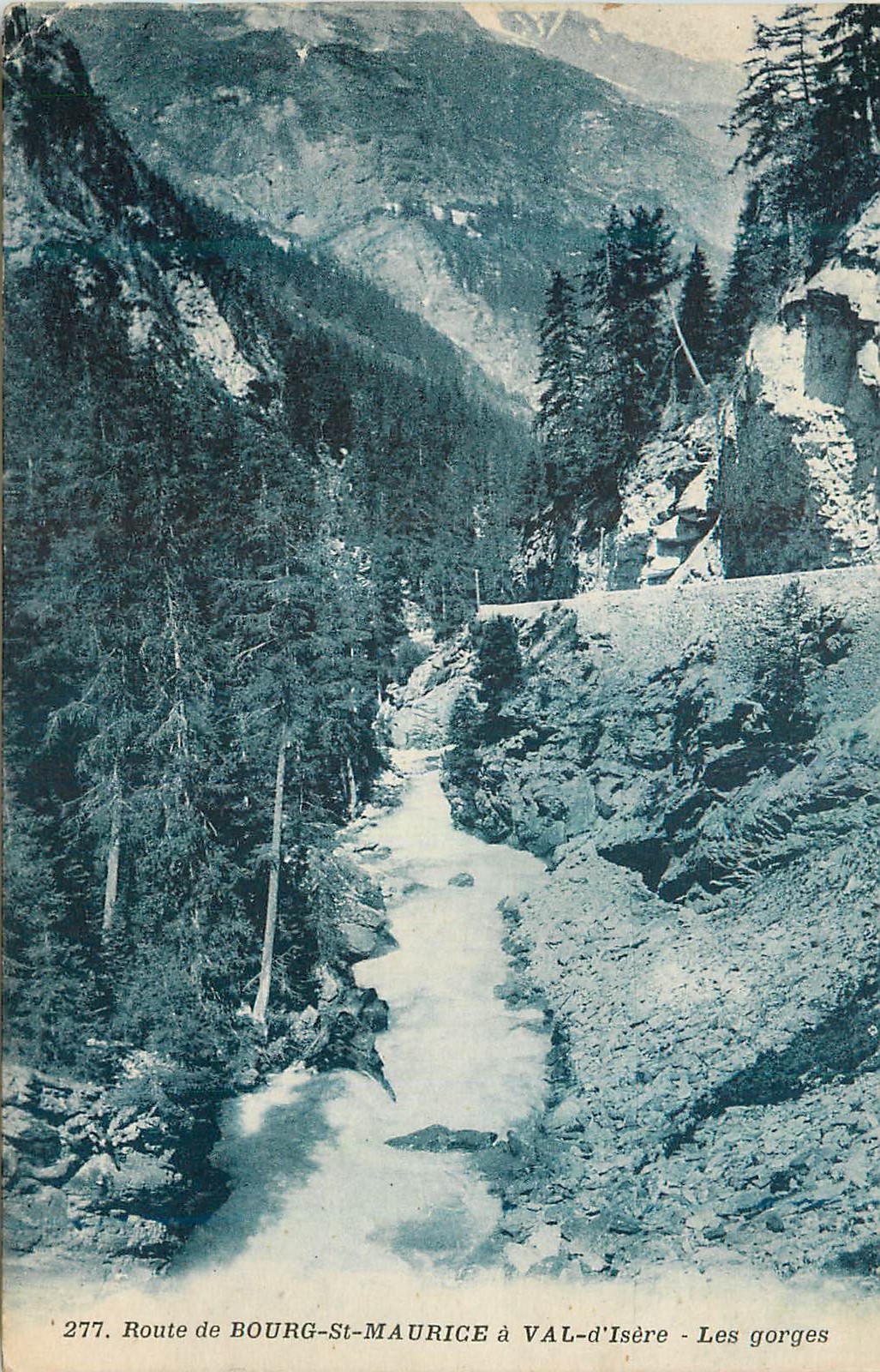 CPA Route de Bourg St Maurice a Val d Isere Les gorges