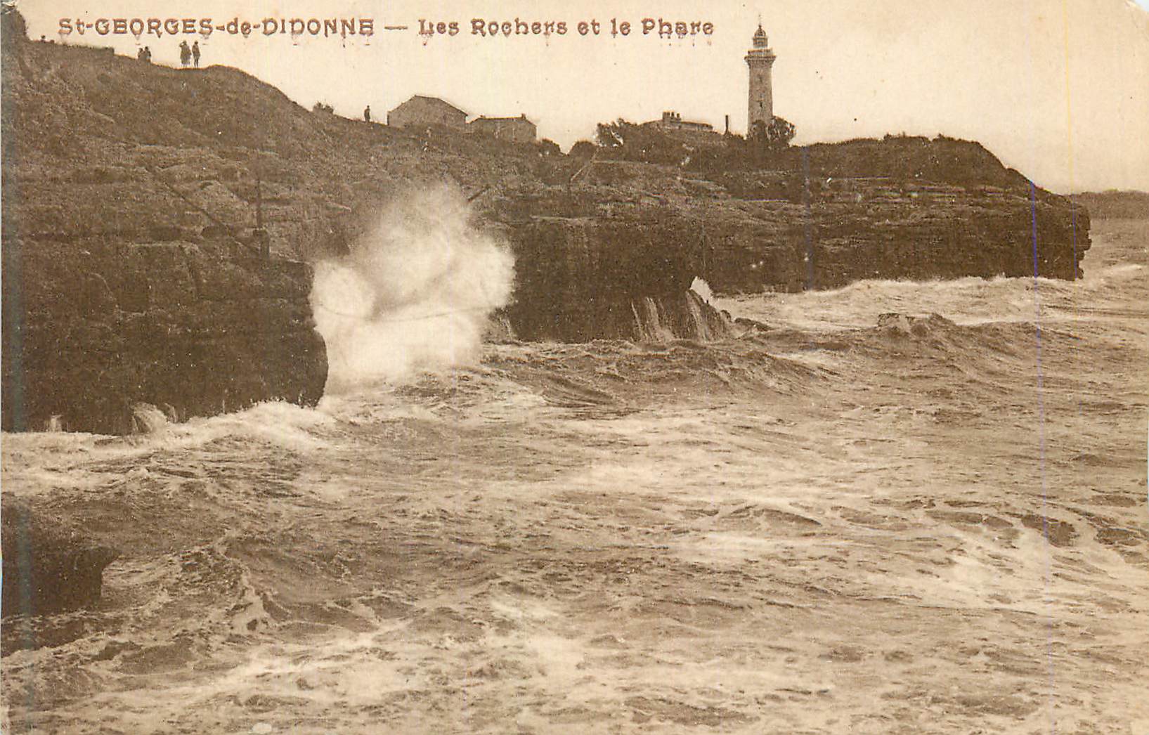 CPA St Georges de Didonne Les Rochers et le Phare