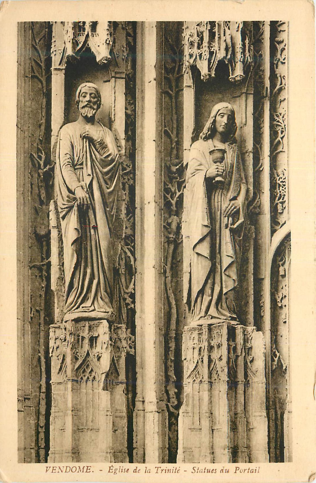 Vendôme - Église de la Trinité - Statues du Portail