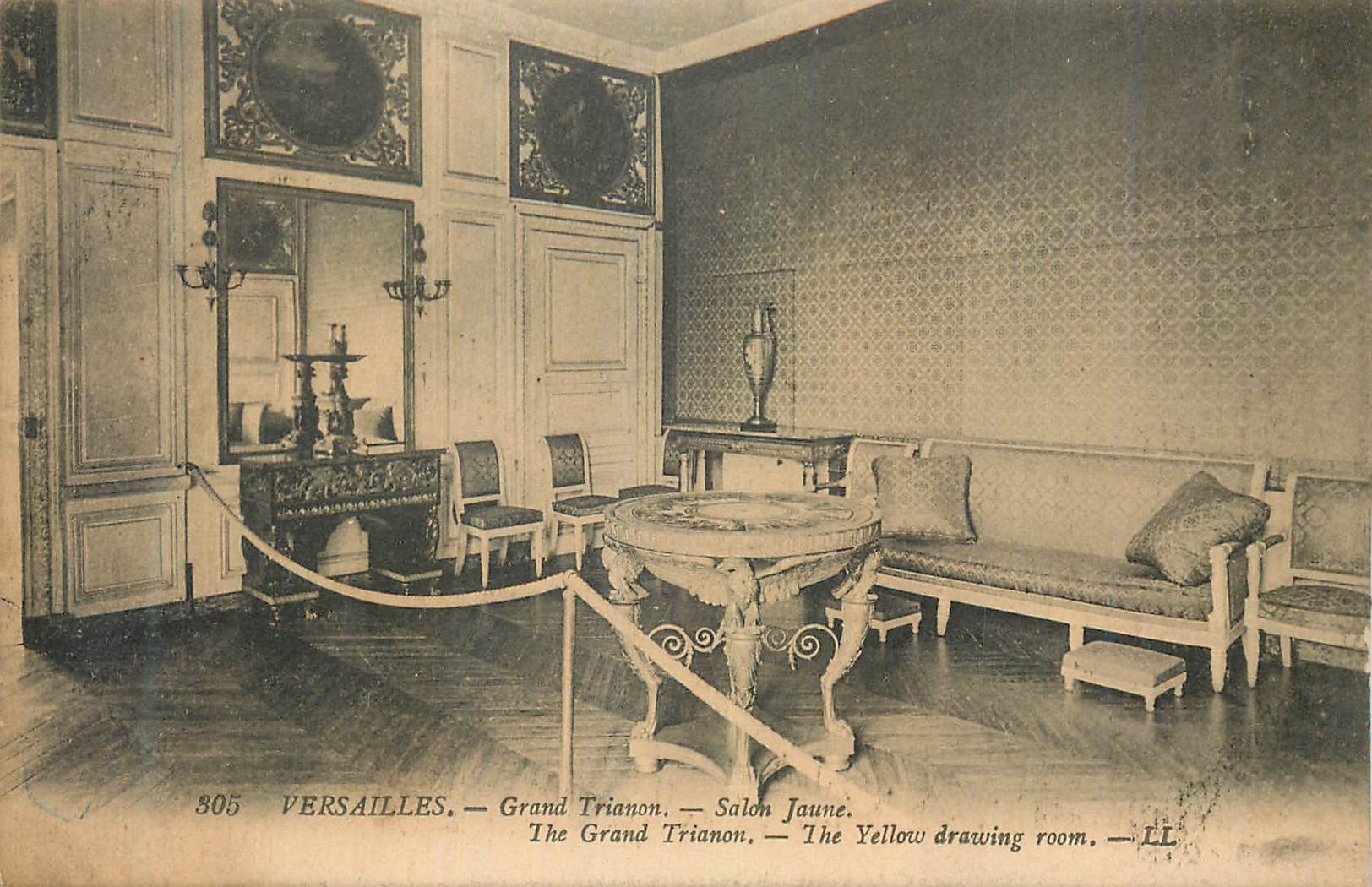 CPA Versailles Grand Trianon Salon Jaume