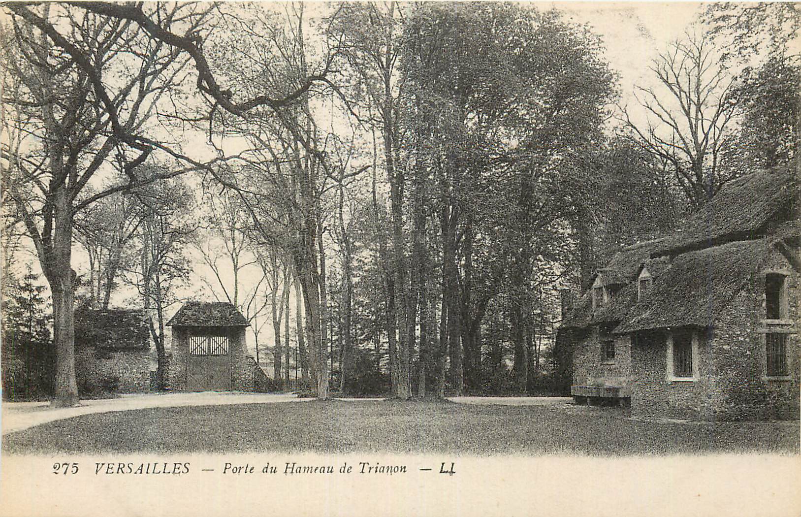 CPA Versailles Porte du Hameau de Trianon
