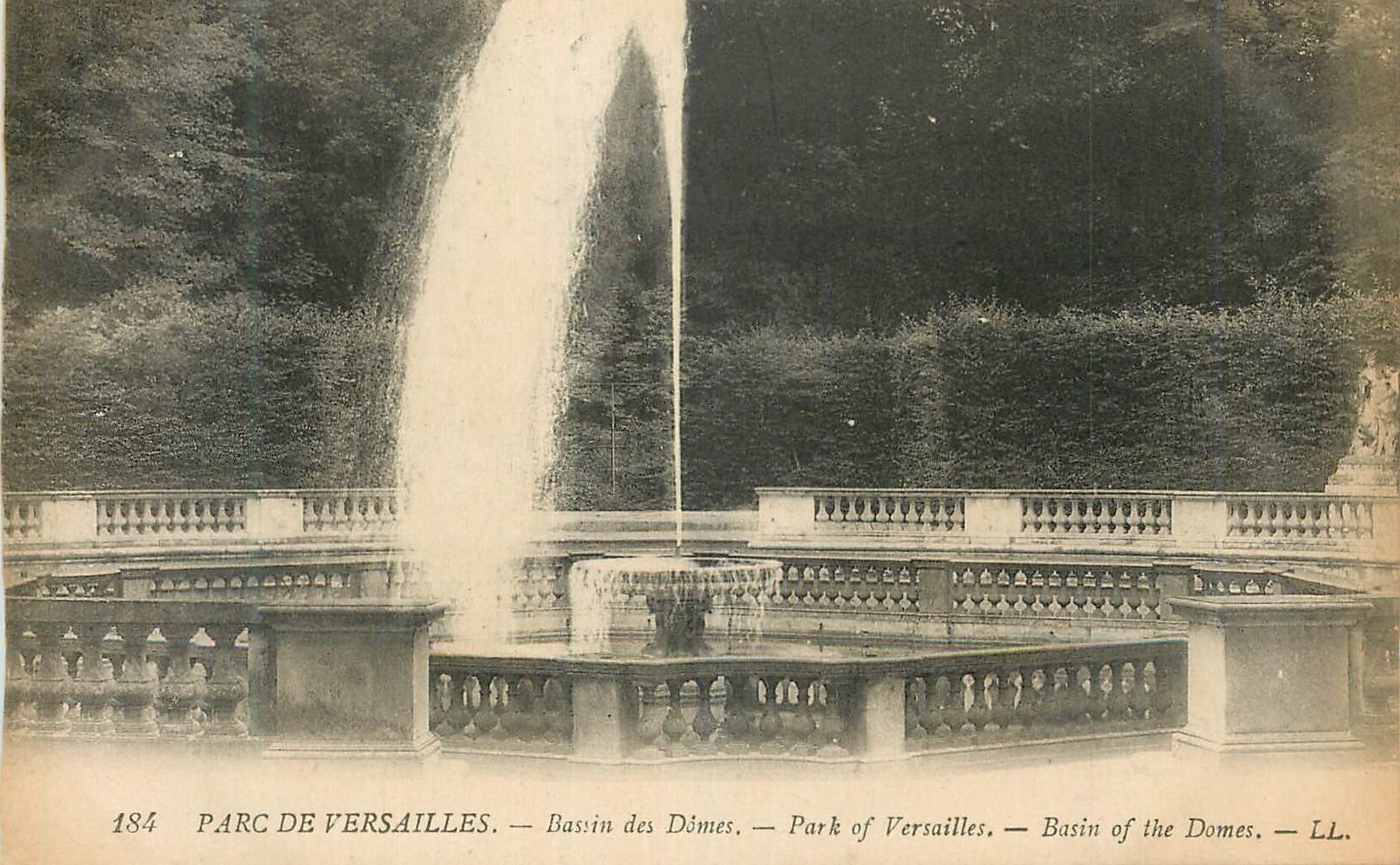 CPA Parc de Versailles Bassin des Domes