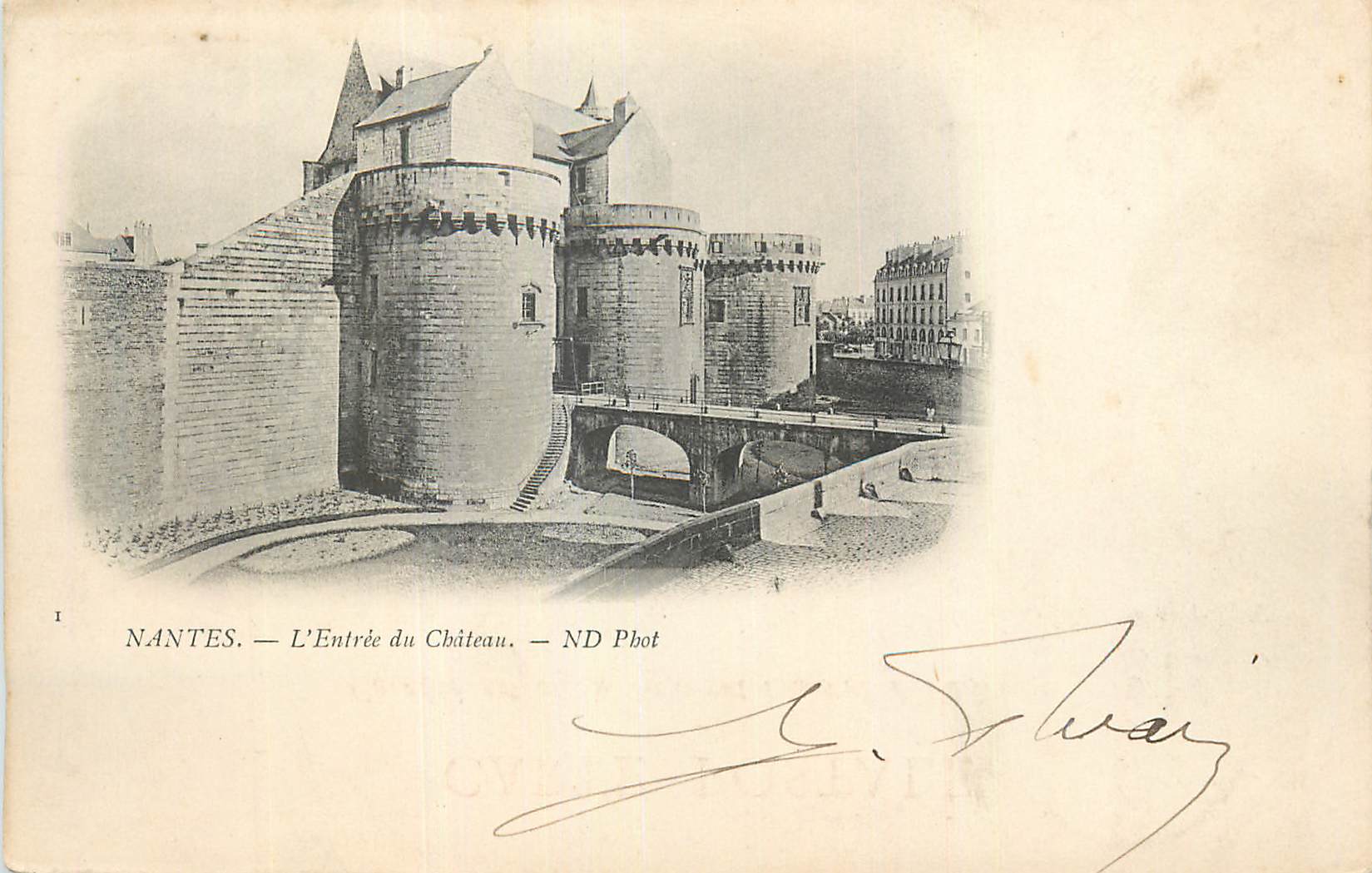 NANTES — L'Entrée du Château — ND Phot