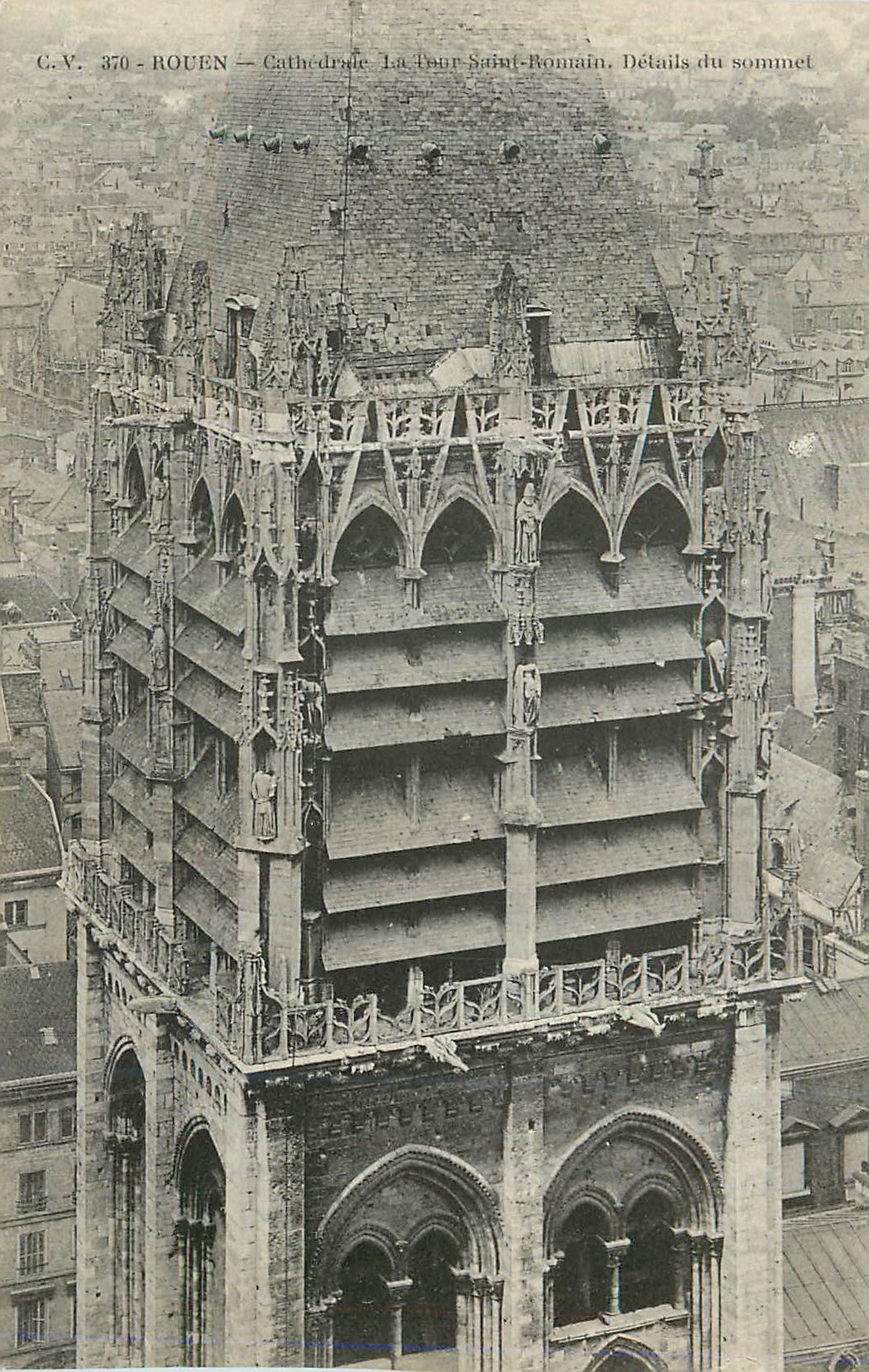 CPA Rouen Cathedrale La Tour Saint Romain Details du sommet