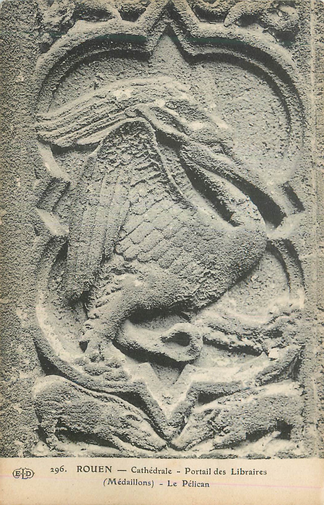 CPA Rouen Cathedrale Portail des Libraires Medaillons Le Pelican