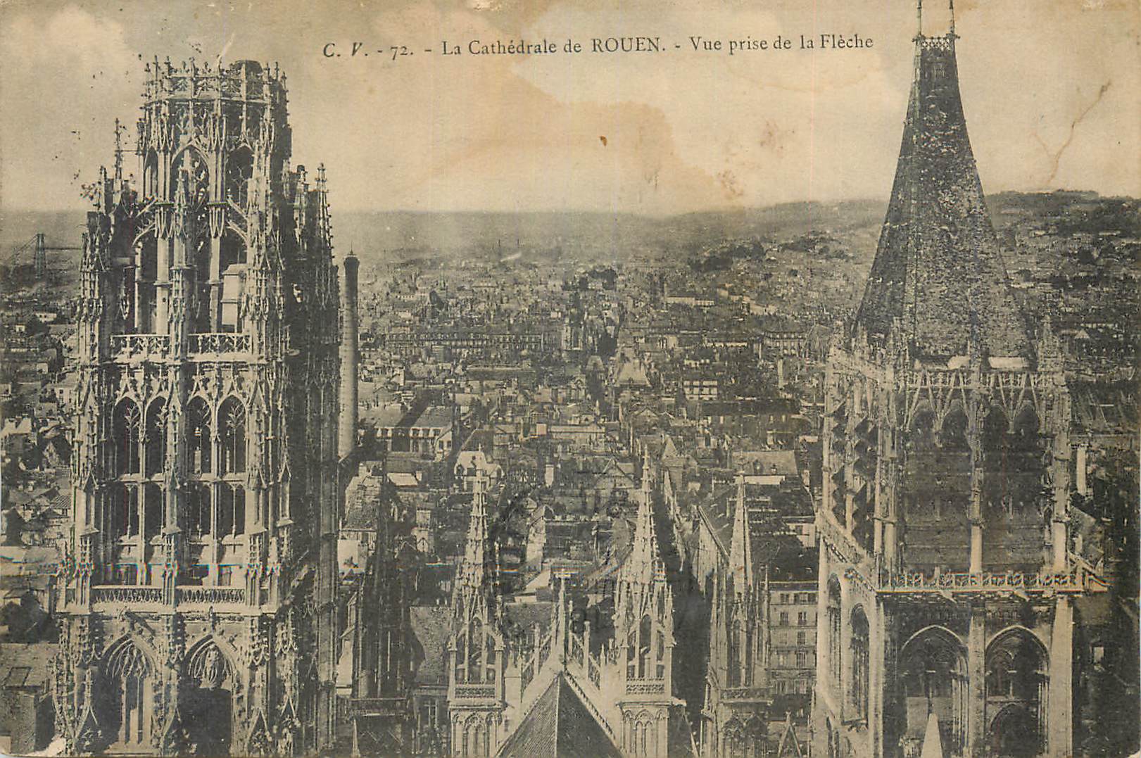CPA La Cathedrale de Rouen Vue prise de la Fleche
