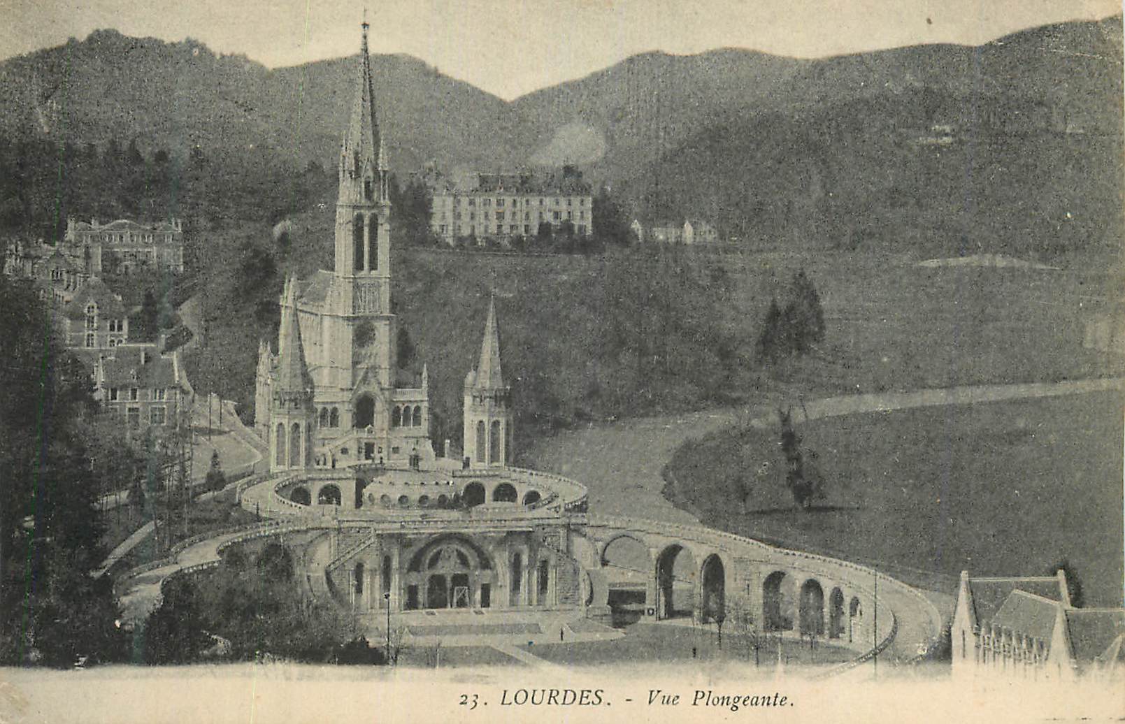 CPA Lourdes Vue Plongeante