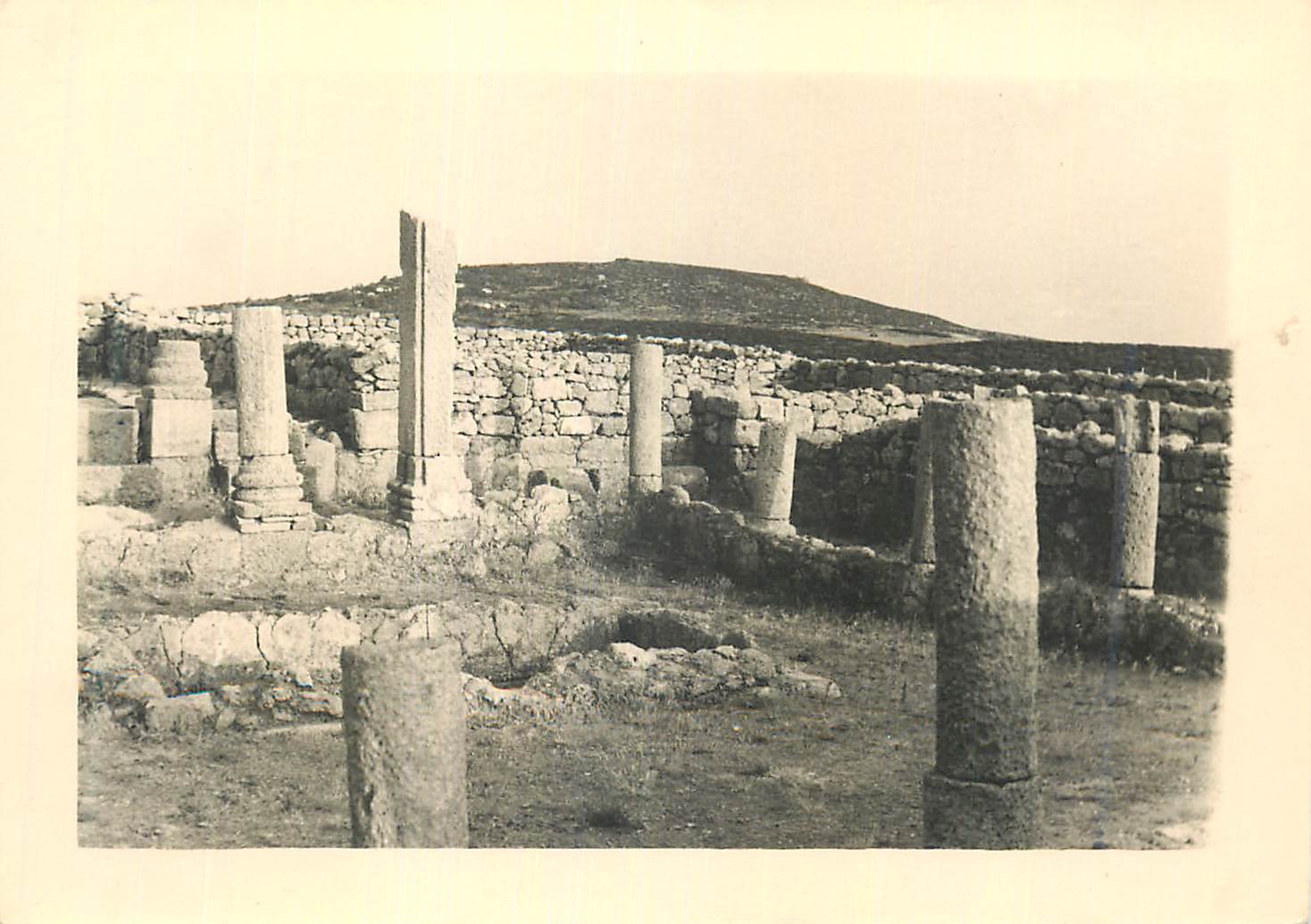 Photo Maroc Tanger Ruines romaines 1956