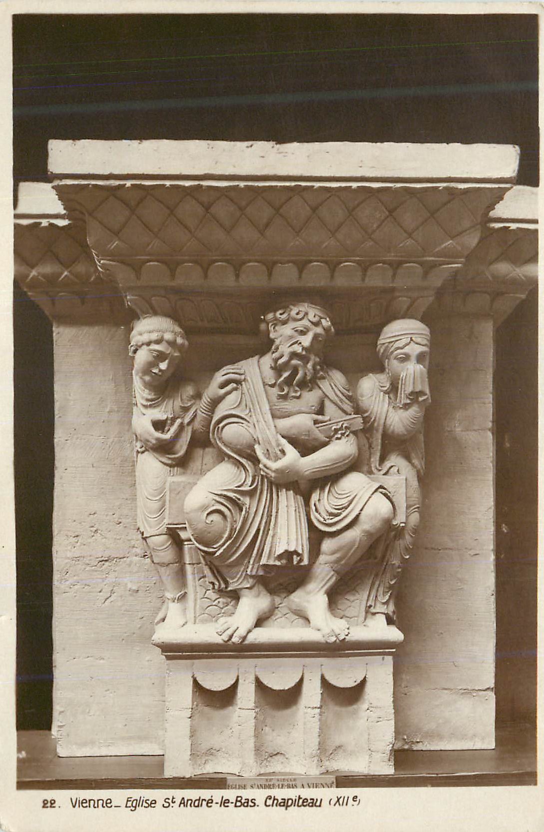 CPM Vienne Eglise St Andre le Bas Chapiteau xii s