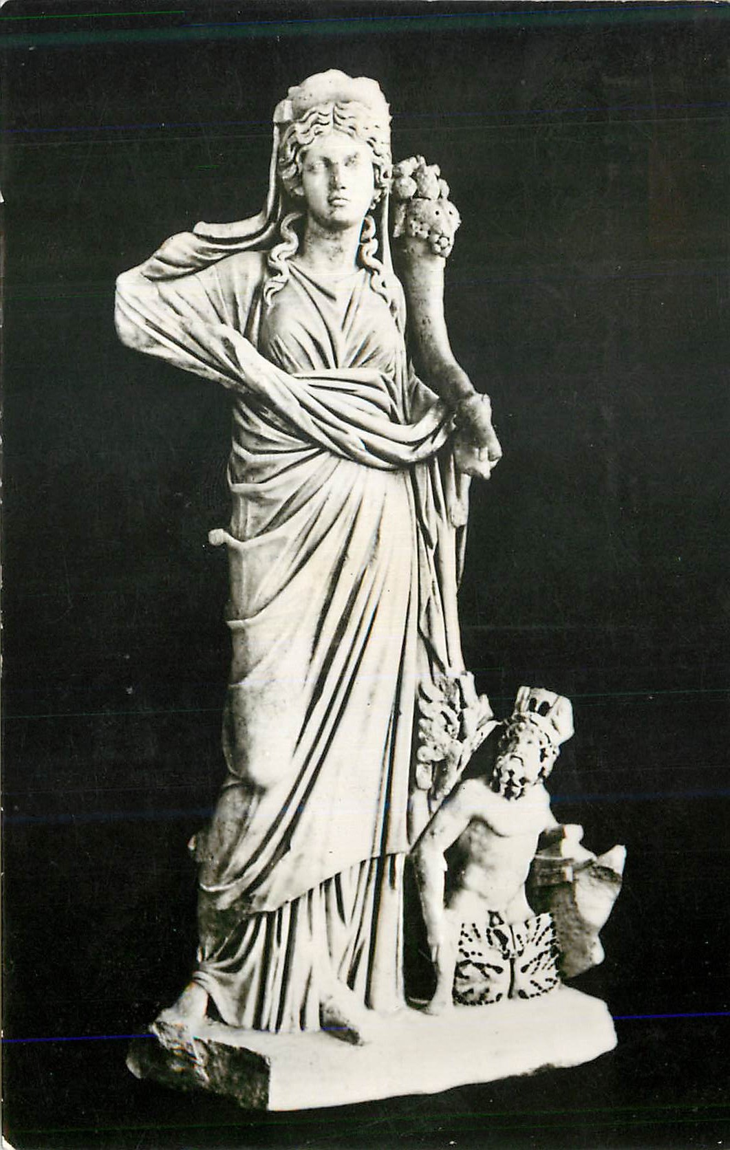 Statue de la déesse Cérès — musée — éditeur inconnu
