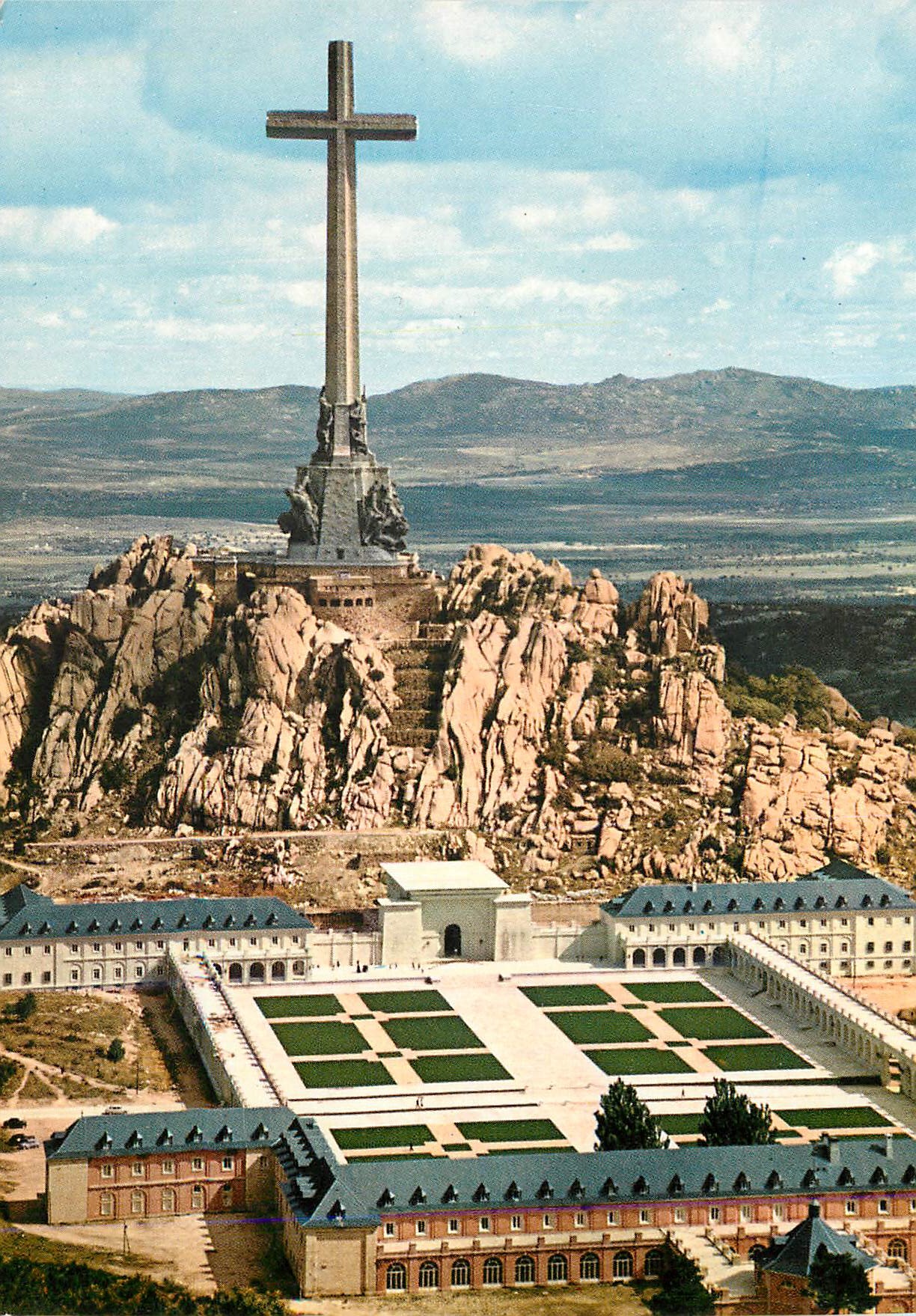 Crucifixion de la Cruz del Valle — monument religieux — éditeur inconnu, n° de série non visible