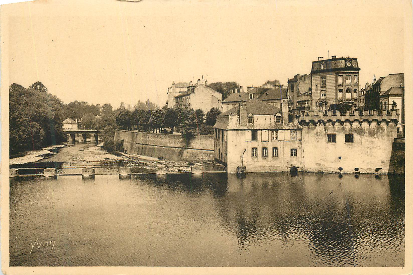 CPA La Douce France Metz Moselle La Digue de la Pucelle