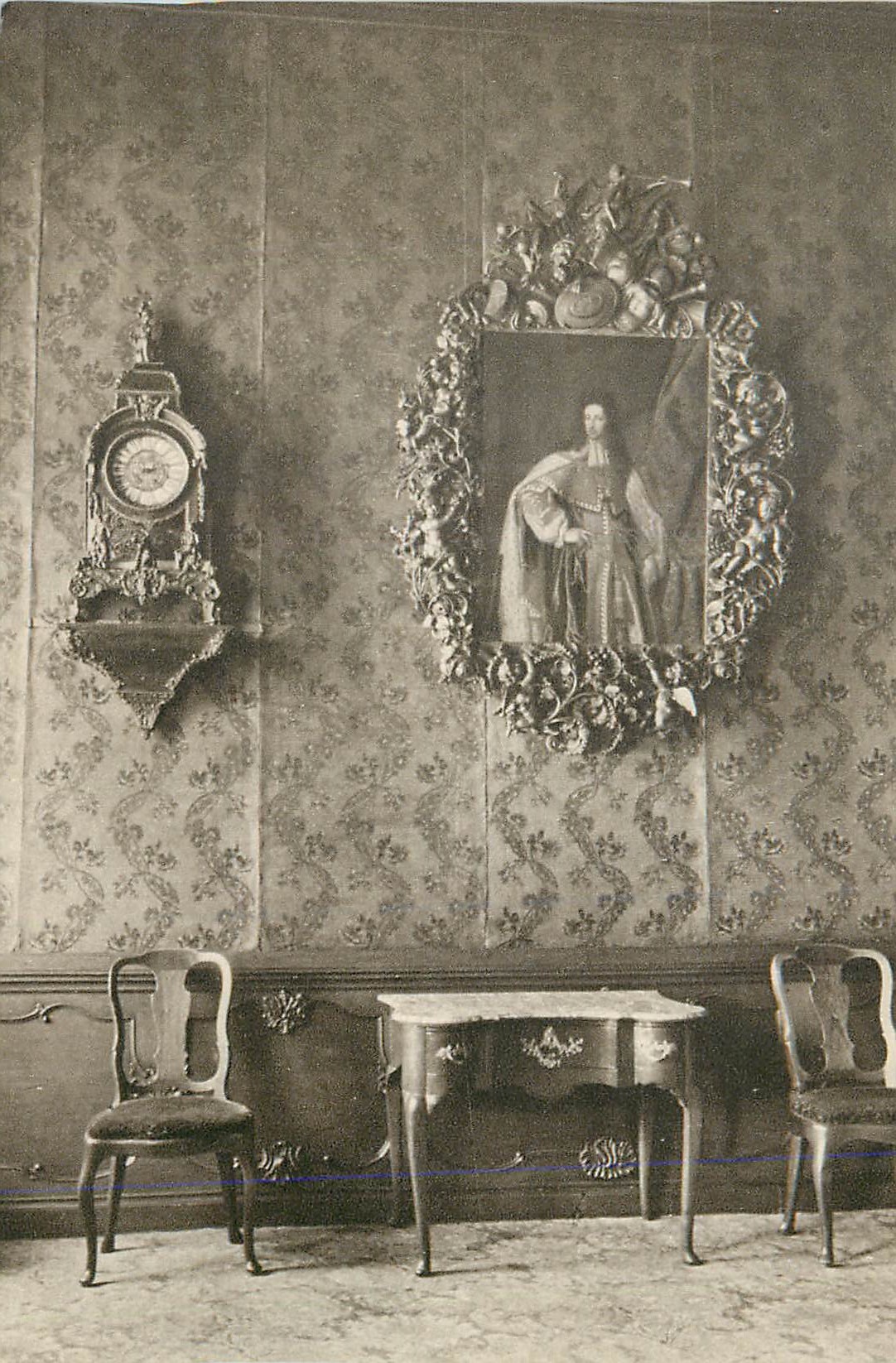 CPM Stadhuis s Hertogenbosch Wethouderskamer met Louis xvi goudleer Schilderij door Johan Hendrik Brandon Konig Stadhoud