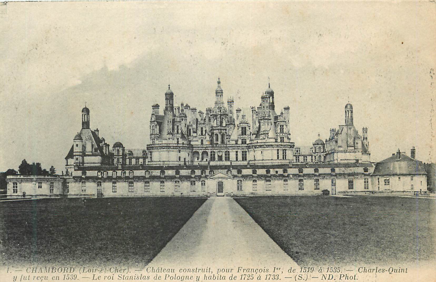 CPA Chambord (Loir et Cher) Chateau Construit pour Francois Ier