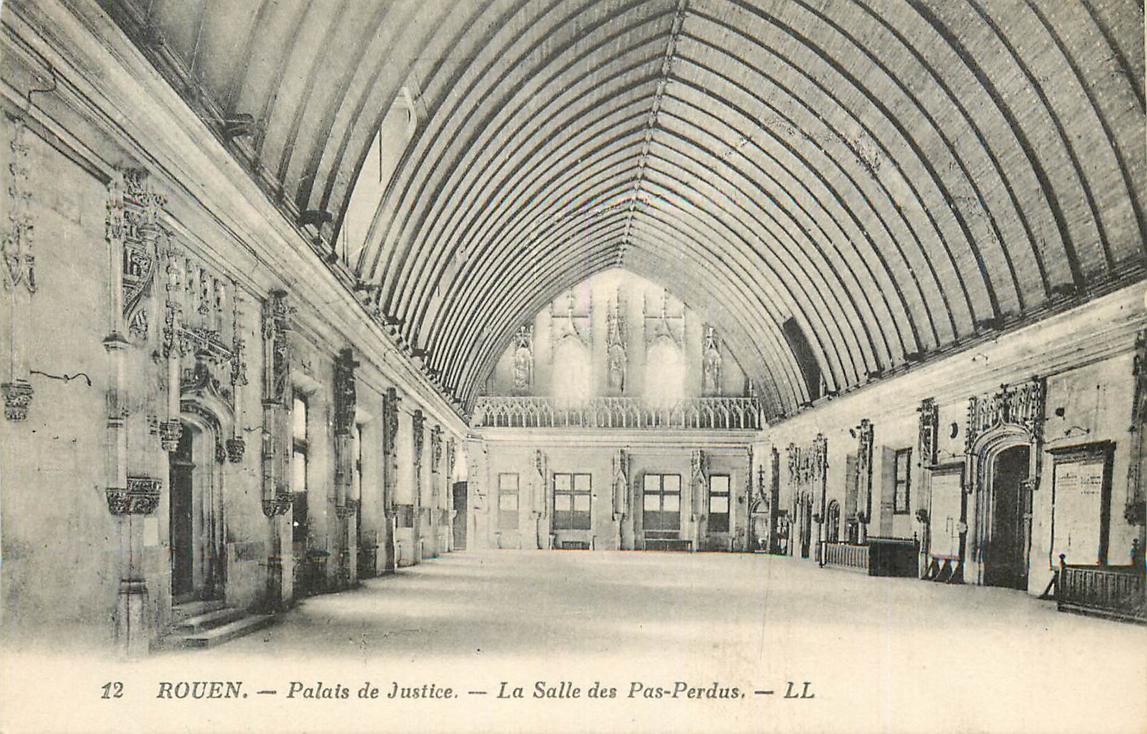 CPA Rouen Palais de Justice La Salle des Pas Perdus
